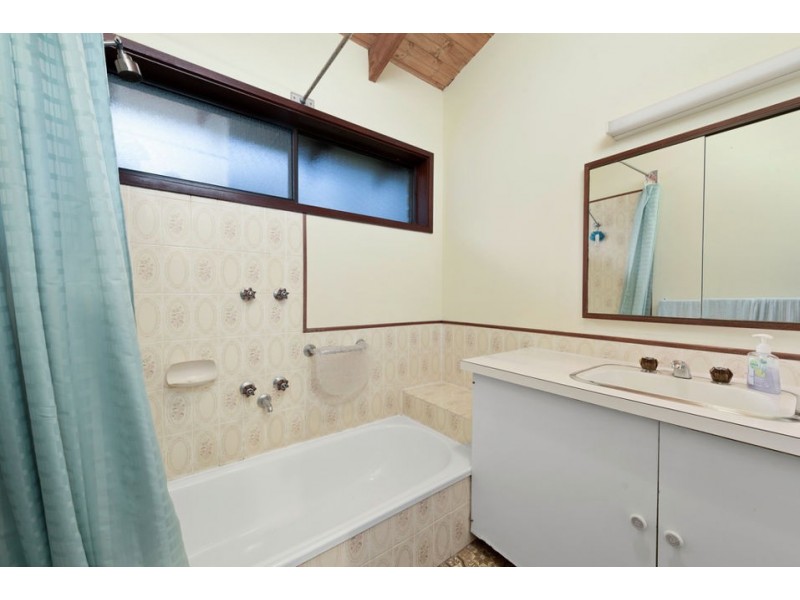 76 Main Road, Gellibrand VIC 3239