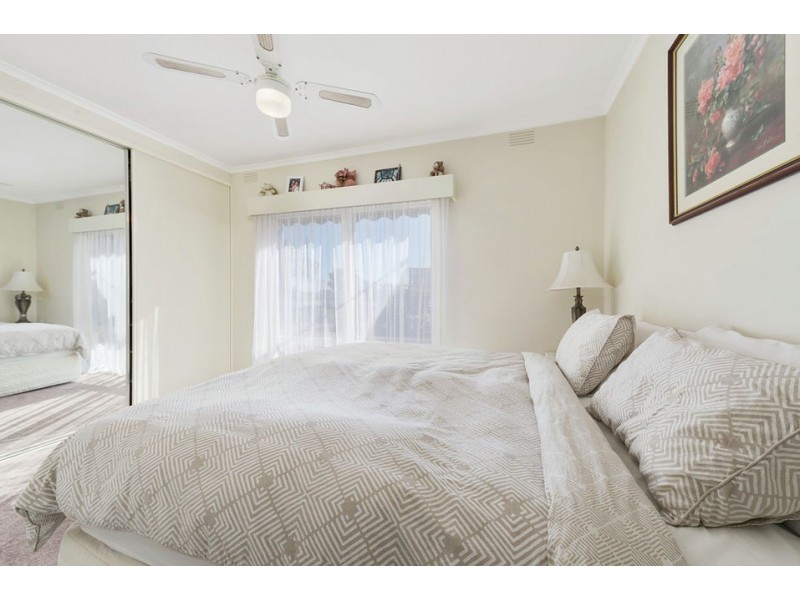 8 Douglas Street, Colac VIC 3250