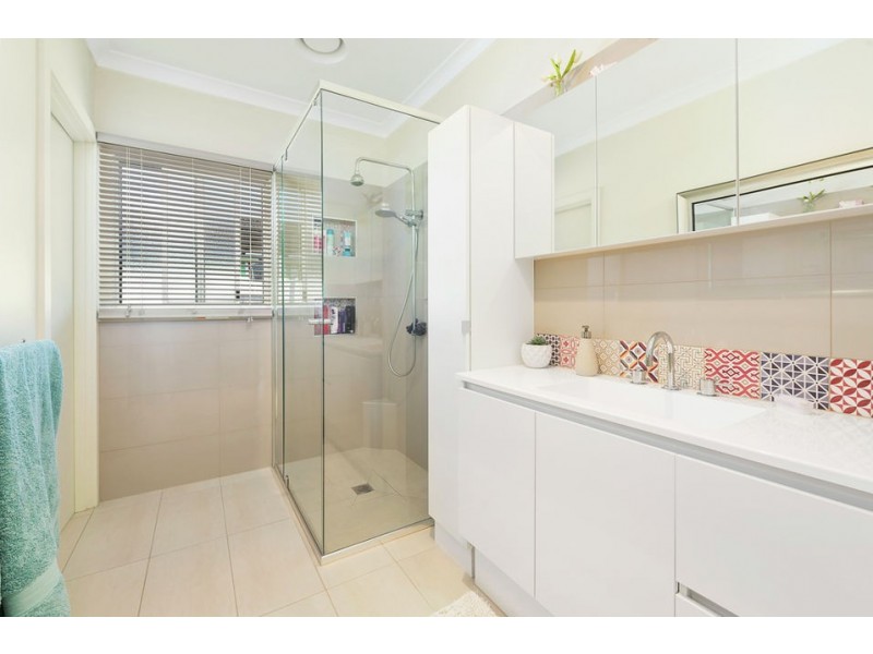 8 Douglas Street, Colac VIC 3250