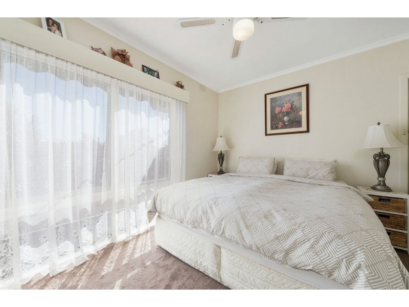 8 Douglas Street, Colac VIC 3250