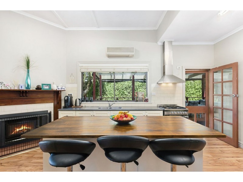 73 Armstrong Street, Colac VIC 3250