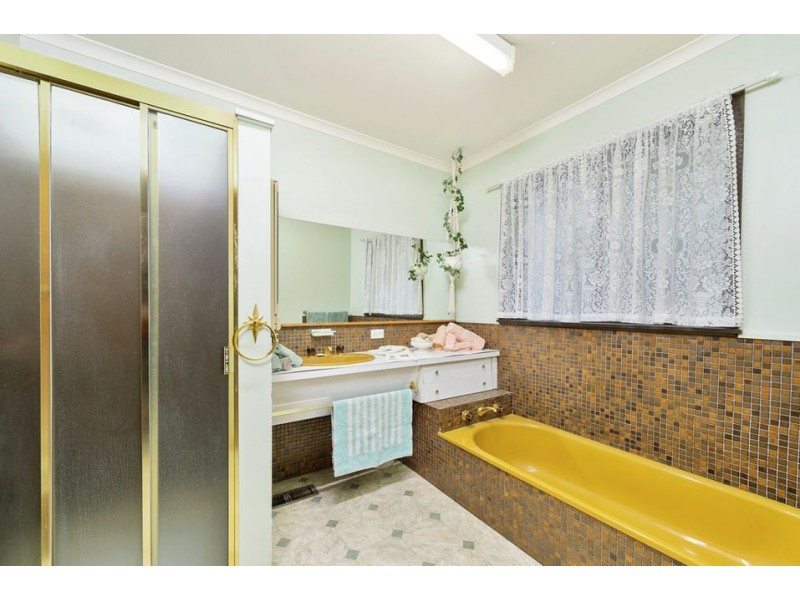 50 Tulloh Street, Elliminyt VIC 3250