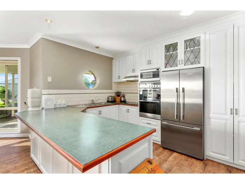 14-16 Coads Lane, Colac VIC 3250