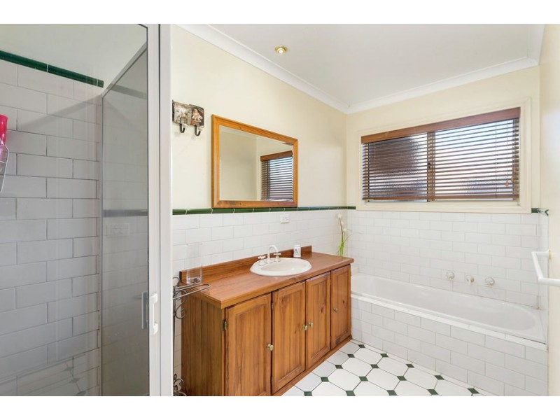 14-16 Coads Lane, Colac VIC 3250
