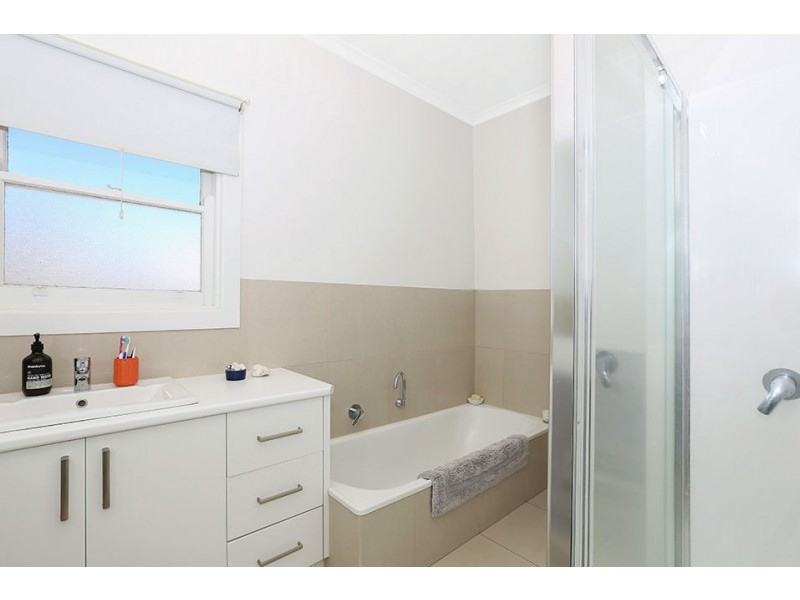 6 Kemp Street, Colac VIC 3250