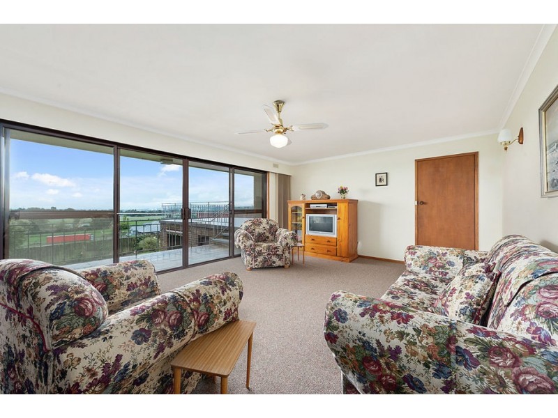 37 Tulloh Street, Elliminyt VIC 3250