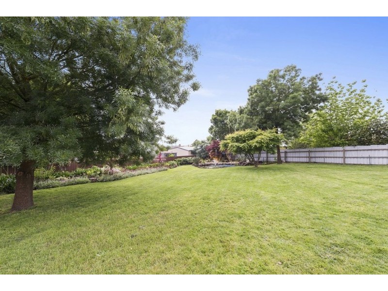121 Harris Road, Elliminyt VIC 3250