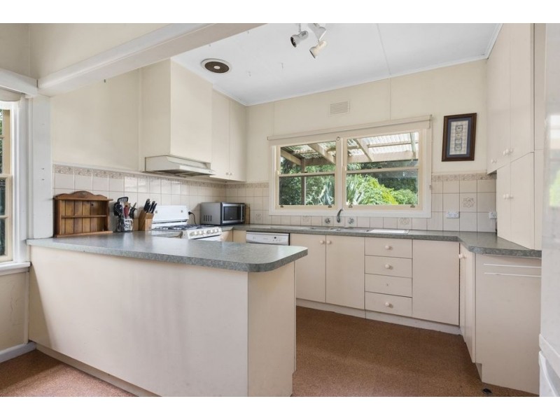 3 Ulverstone Street, Colac VIC 3250