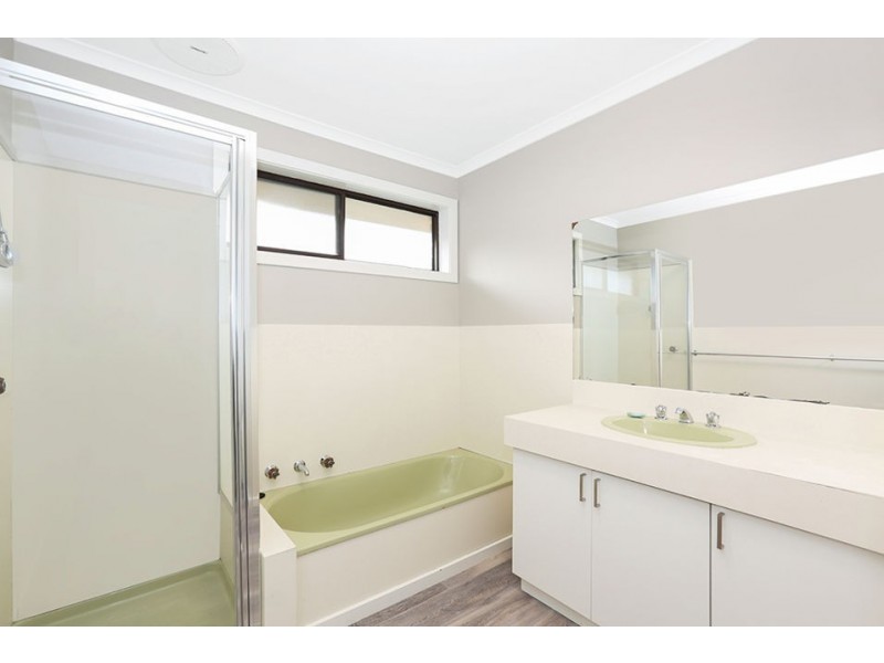 21 Quamby Ave, Colac VIC 3250