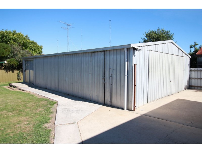 84 Queen Street, Colac VIC 3250