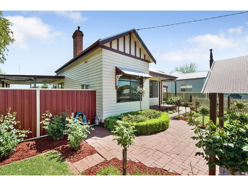 73 Armstrong Street, Colac VIC 3250