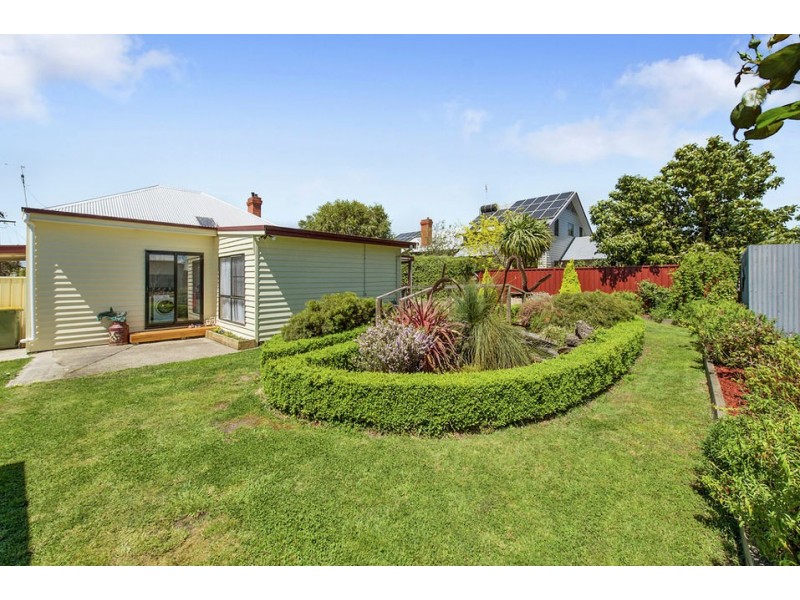 73 Armstrong Street, Colac VIC 3250