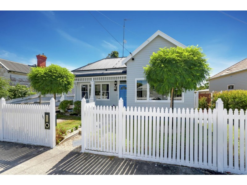 11 Thomas Street, Colac VIC 3250