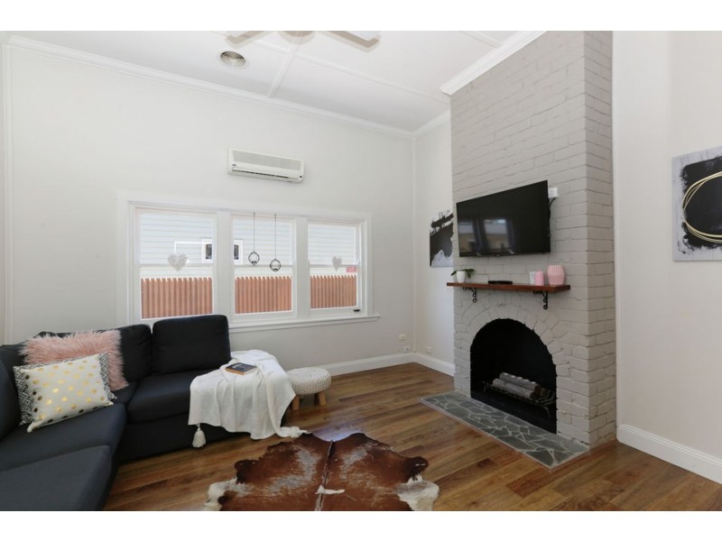 11 Thomas Street, Colac VIC 3250