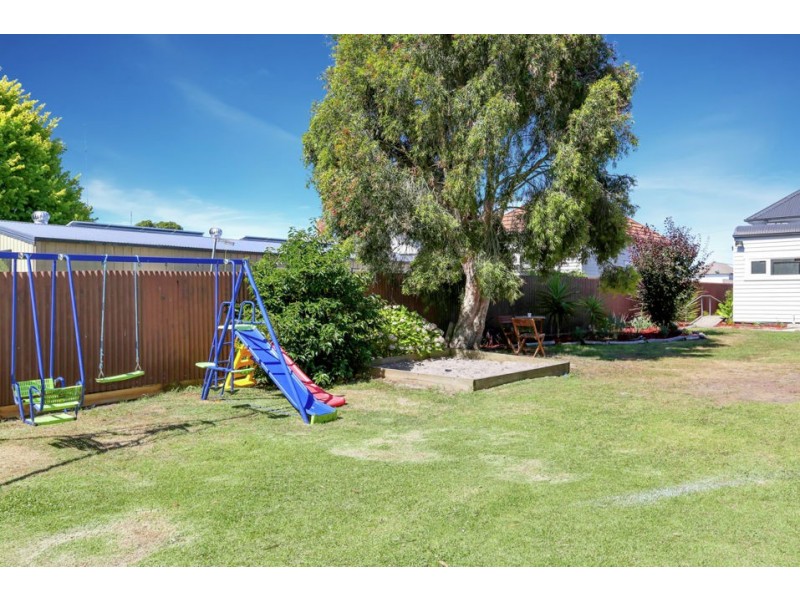 11 Thomas Street, Colac VIC 3250