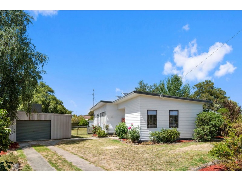 21 Lawrence court, Colac VIC 3250