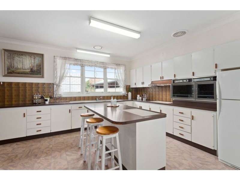 50 Moore Street, Colac VIC 3250