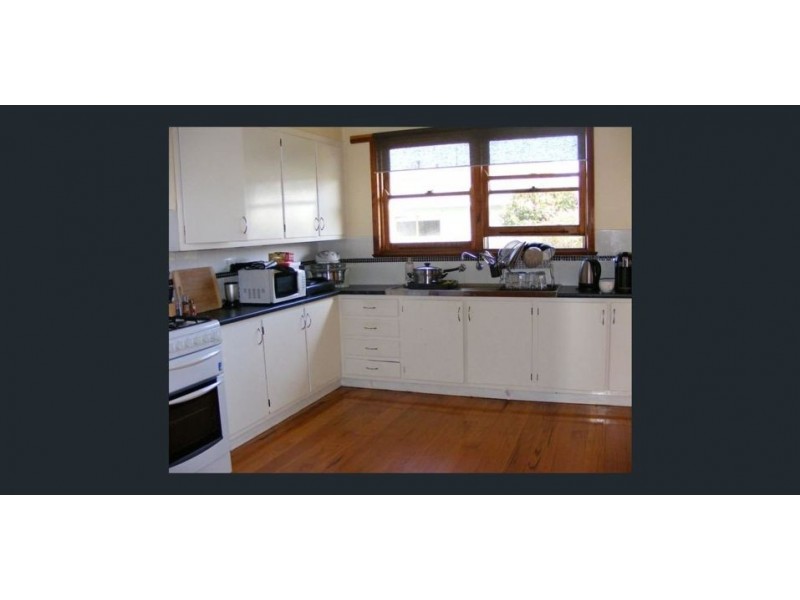 1/9 Bryan Avenue, Colac VIC 3250