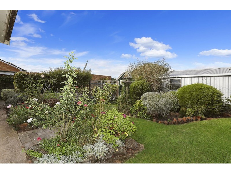52 Sinclair Street, Colac VIC 3250