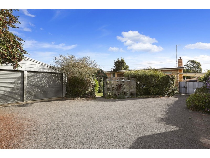 52 Sinclair Street, Colac VIC 3250