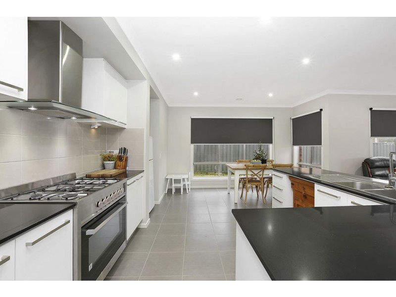 54 Imperial Drive, Colac VIC 3250