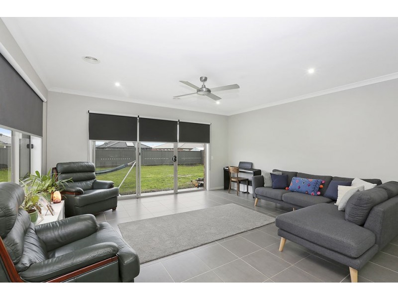 54 Imperial Drive, Colac VIC 3250