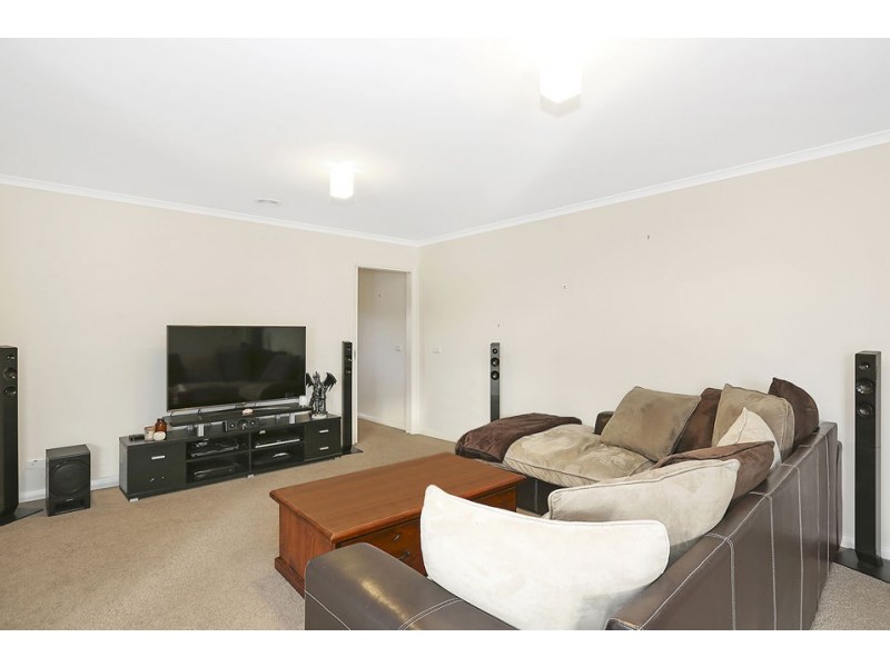 18 Fulford Cresent, Elliminyt VIC 3250