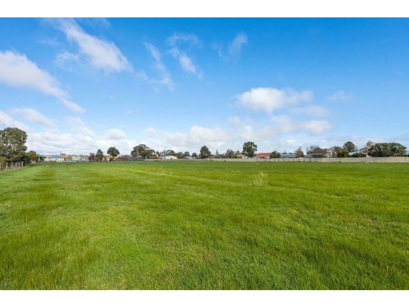 85 Hearn St, Colac VIC 3250