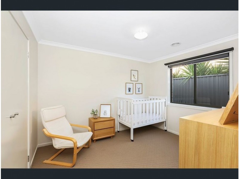 2 Almond Grove, Elliminyt VIC 3250