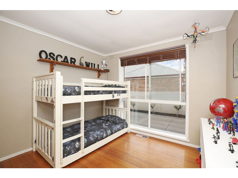 8 Leahy Court, Colac VIC 3250