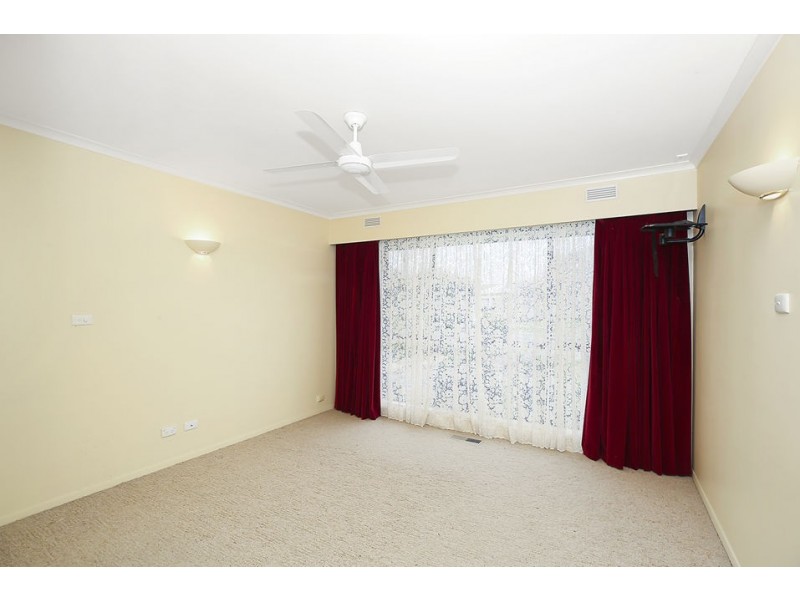 17 Toorak Crescent, Colac VIC 3250