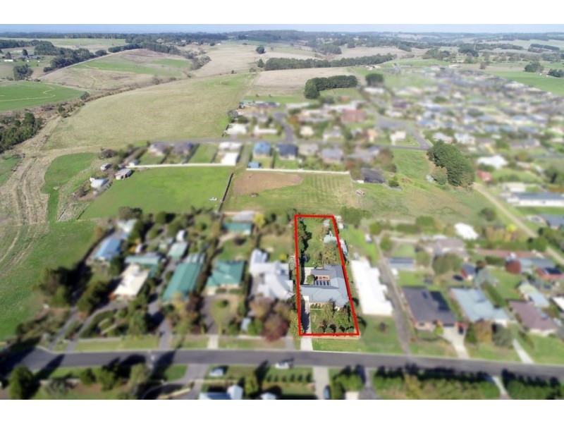 12 Beechy Court, Elliminyt VIC 3250
