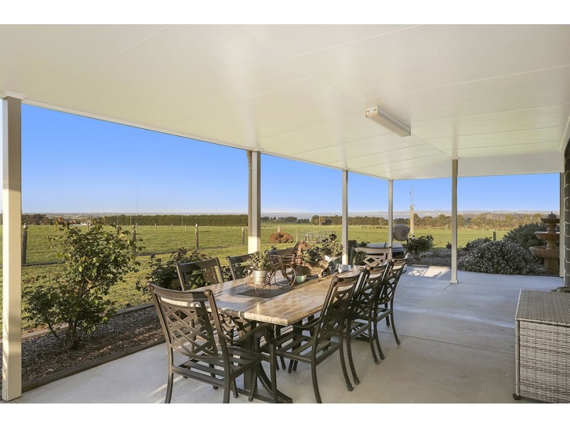 85 Corangamite Lake Road, Colac West VIC 3250