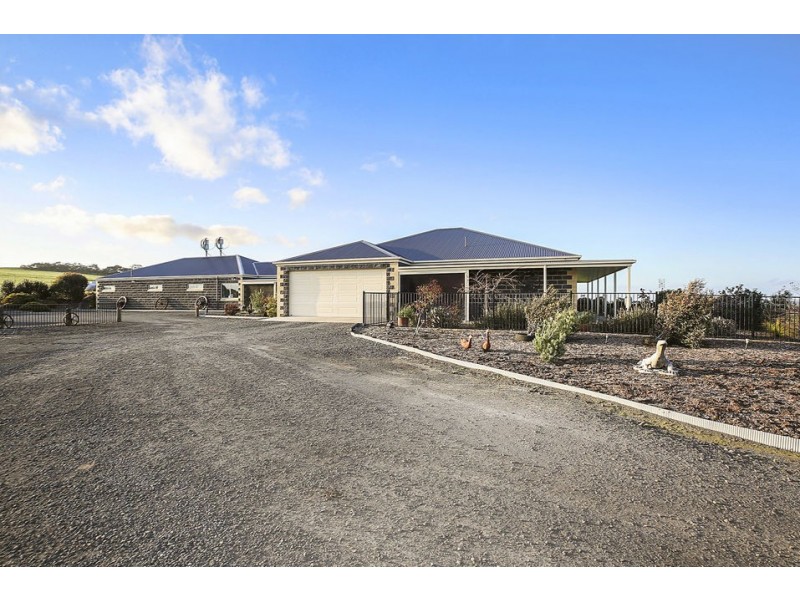 85 Corangamite Lake Road, Colac West VIC 3250