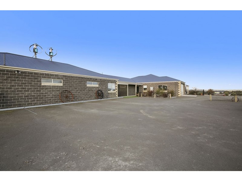 85 Corangamite Lake Road, Colac West VIC 3250