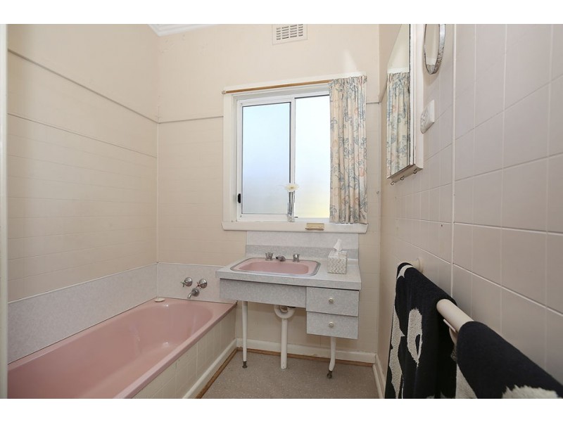 170 Corangamite Lake Road, Colac West VIC 3250