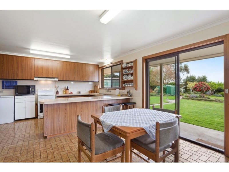 65 Collyers Road, Warncoort VIC 3243
