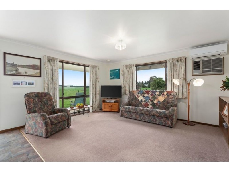 65 Collyers Road, Warncoort VIC 3243