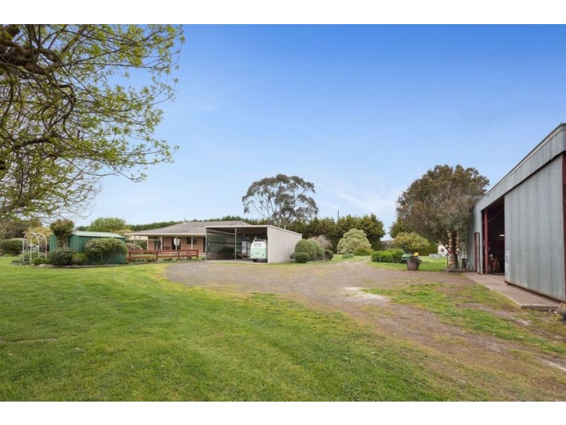 65 Collyers Road, Warncoort VIC 3243