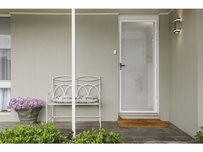 9 Batson Crescent, Elliminyt VIC 3250