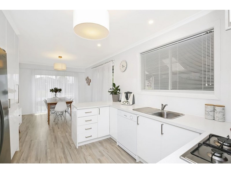 9 Batson Crescent, Elliminyt VIC 3250