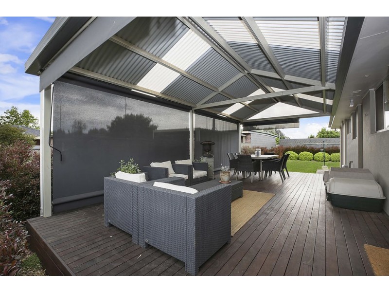 9 Batson Crescent, Elliminyt VIC 3250