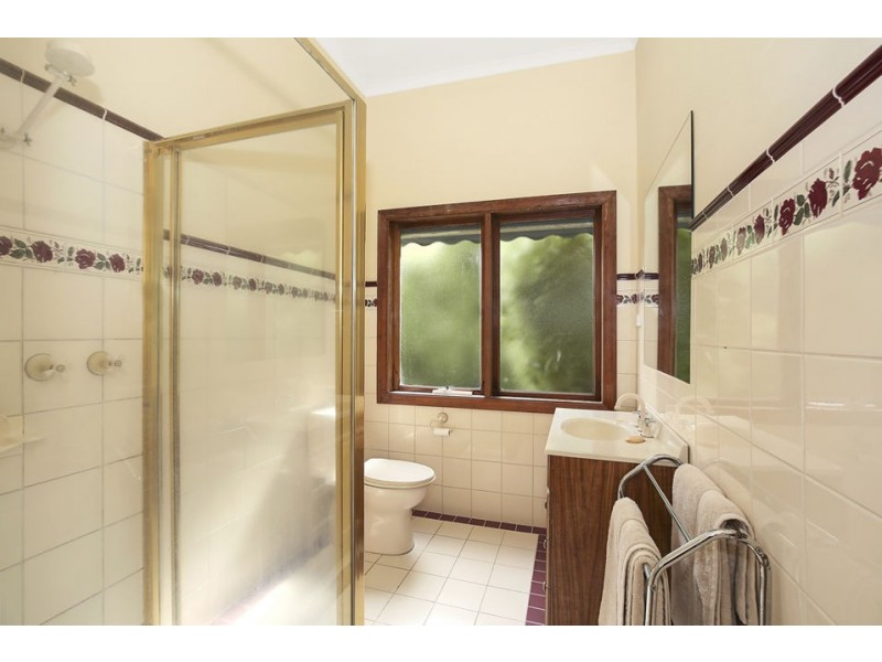 16 Moore Street, Colac VIC 3250