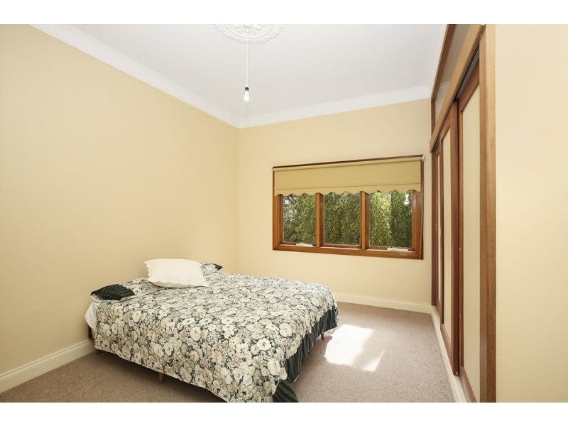 16 Moore Street, Colac VIC 3250