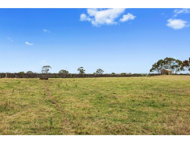 2010 Princes Highway, Pirron Yallock VIC 3249