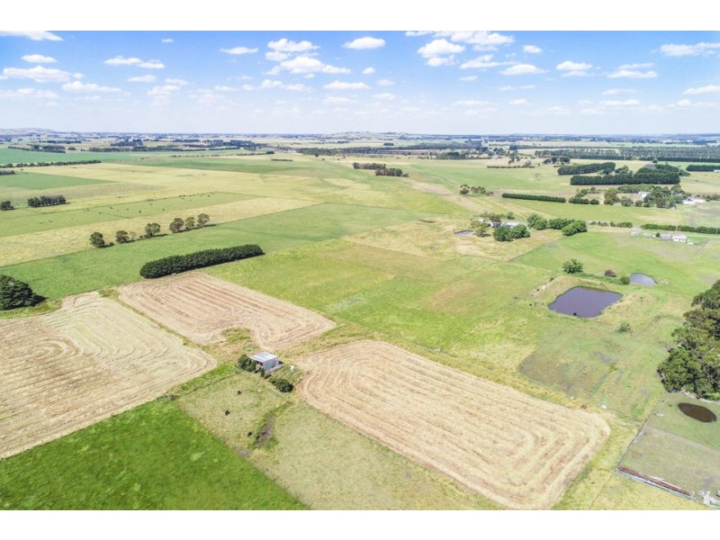 1426 Princes Highway, Pirron Yallock VIC 3249