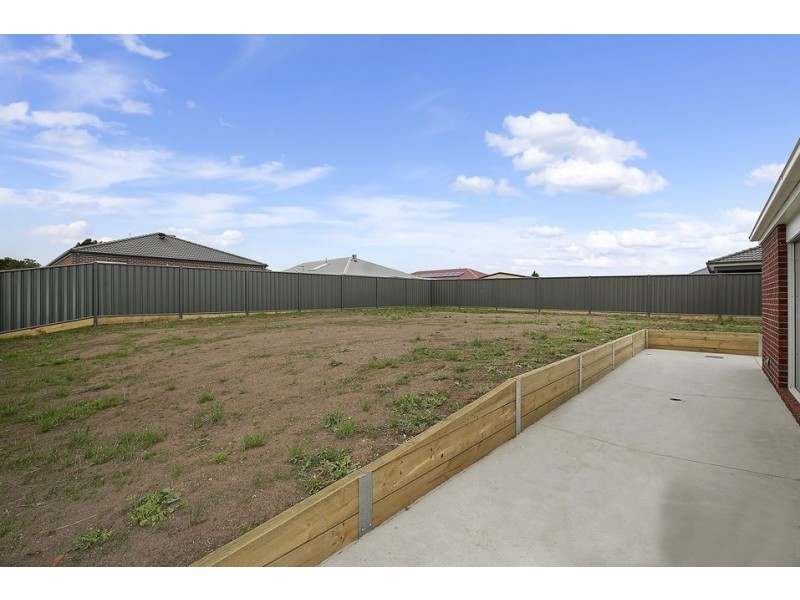 34 Imperial Drive, Colac VIC 3250