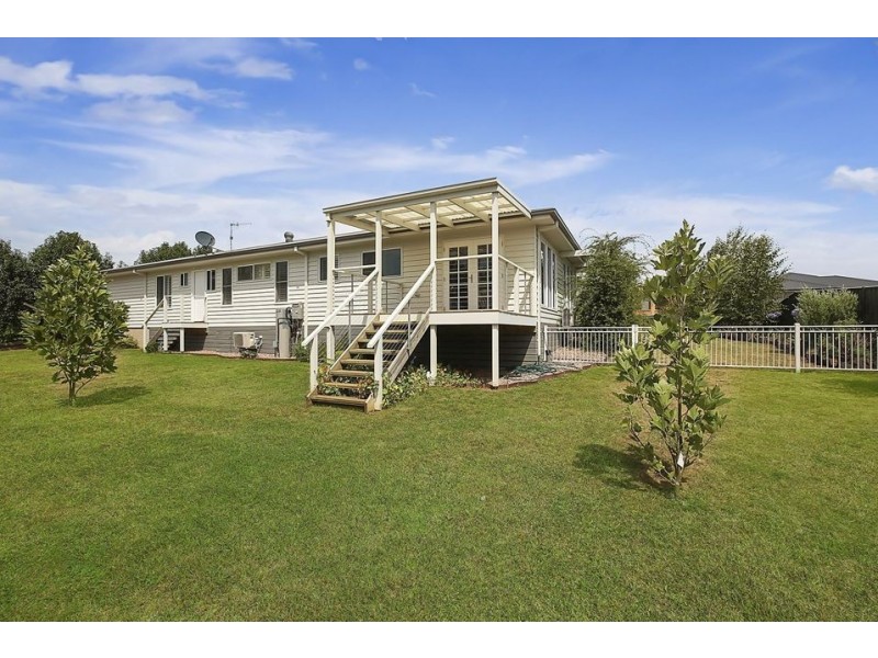 8 Huggins Court, Elliminyt VIC 3250