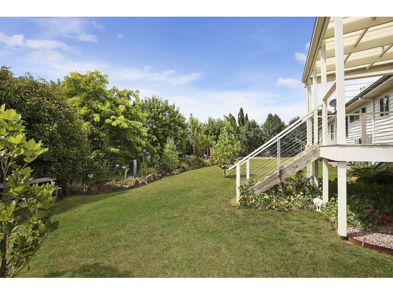 8 Huggins Court, Elliminyt VIC 3250