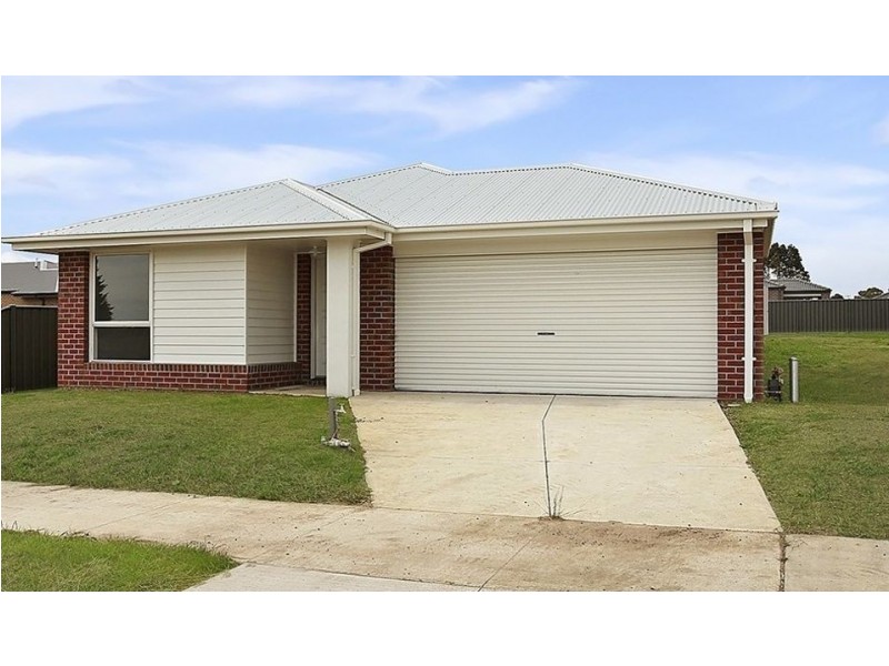 34 Imperial Drive, Colac VIC 3250